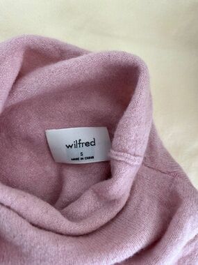 Aritzia Wilfred Dusty Rose Turtleneck